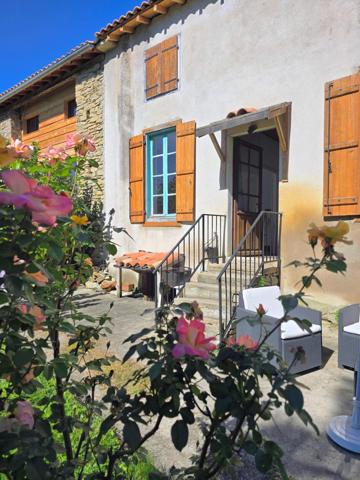 Propriété de 2 maisons, jardin, multiples projets