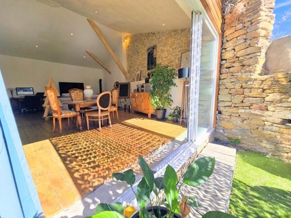 Propriété de 2 maisons, jardin, multiples projets