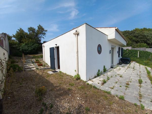 Maison avec terrasse vue mer à deux pas de la plage !