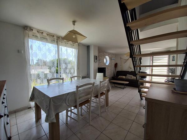 Maison avec terrasse vue mer à deux pas de la plage !