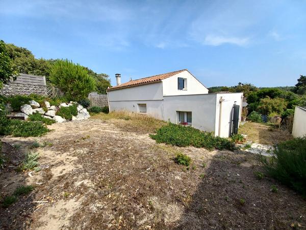 Maison avec terrasse vue mer à deux pas de la plage !