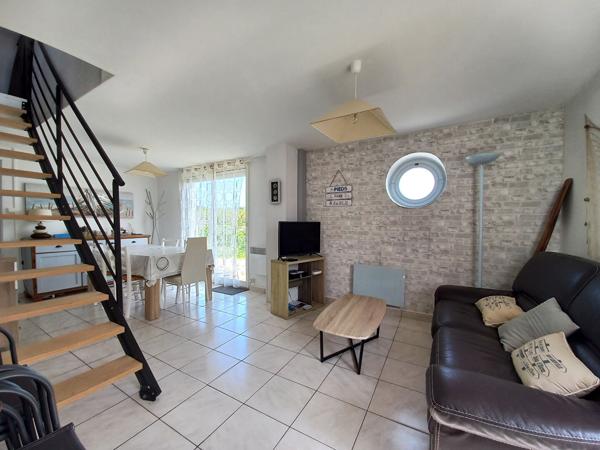 Maison avec terrasse vue mer à deux pas de la plage !