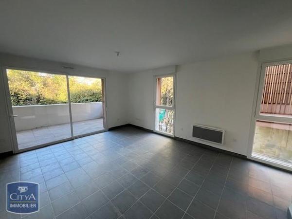 Appartement à louer 3 pièces 65.7m²