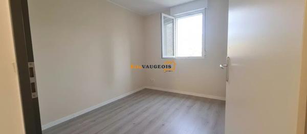 Vente                                                      Appartement
                        
                     3 pièces                      60 m2                     à La Ferté-Gaucher