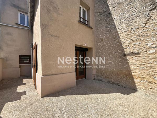 Appartement  3 pièce(s) 55.95m² Angerville avec cour et garage