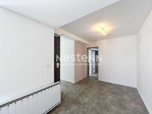 Appartement  3 pièce(s) 55.95m² Angerville avec cour et garage