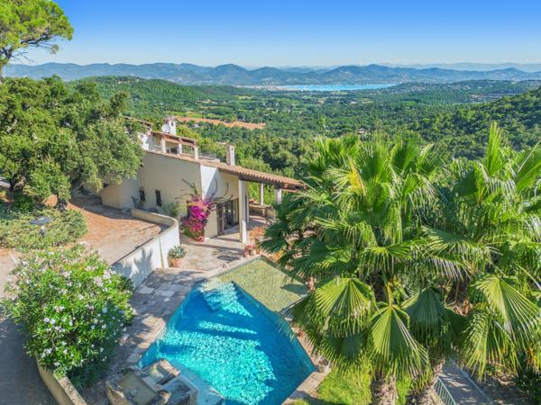 Maison à vendre  10 pièces - 406 m2 GASSIN - 83