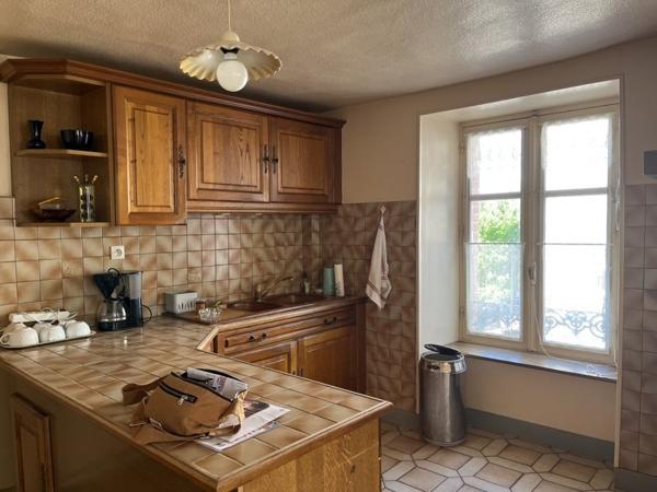 Maison à vendre |  Bellac |  8 pièces | 198 m²