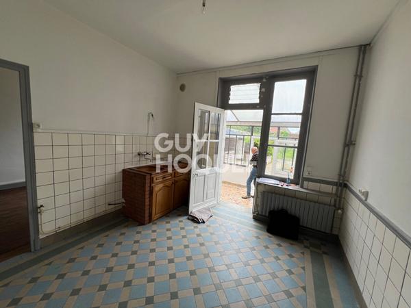 LAON : maison de 5 pièces (95 m²) en vente