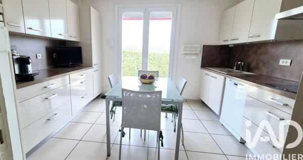 Maison à vendre 7 pièces 135 m² Mions