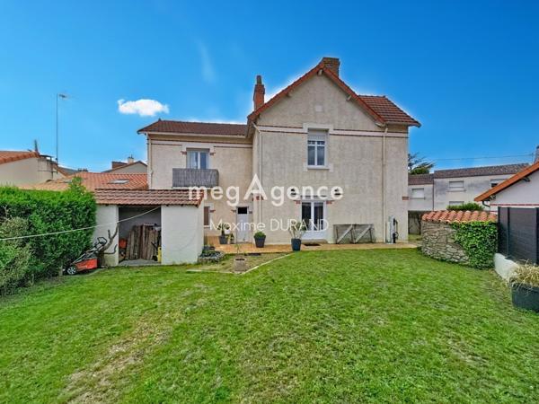 Maison à CHOLET, 49300 - 7 pièces 178m²