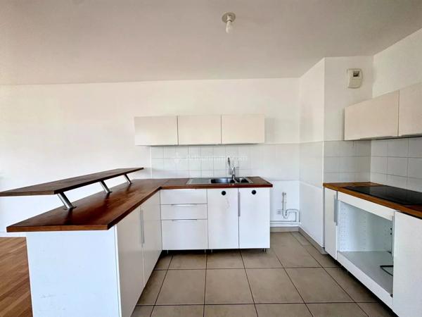 Vente                                                      Appartement
                        
                     4 pièces                      90 m2                     à Bussy-Saint-Georges