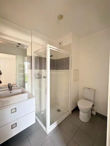 Vente                                                      Appartement
                        
                     4 pièces                      90 m2                     à Bussy-Saint-Georges