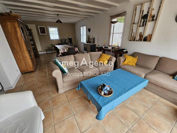 Maison à LA ROCHE-SUR-YON, 85000 - 6 pièces 140m²