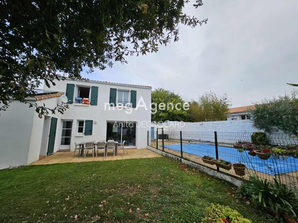 Maison à LA ROCHE-SUR-YON, 85000 - 6 pièces 140m²