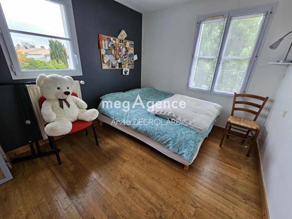 Maison à LA ROCHE-SUR-YON, 85000 - 6 pièces 140m²