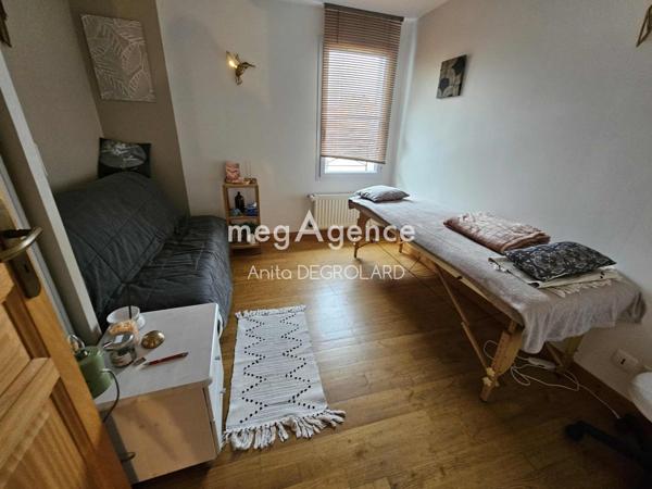 Maison à LA ROCHE-SUR-YON, 85000 - 6 pièces 140m²