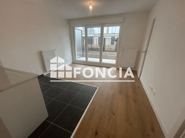 Location Appartement 2 pièces 37.99 m² - 9 RUE RAYMOND LOUVIOT Neuilly-plaisance 93360