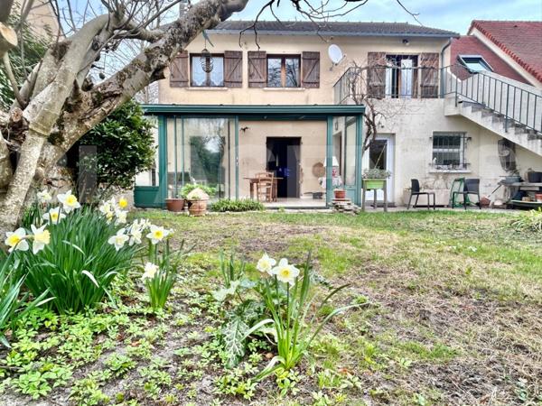 Quartier recherché à 6 min à pied de la gare, au calme, maison de 100m2