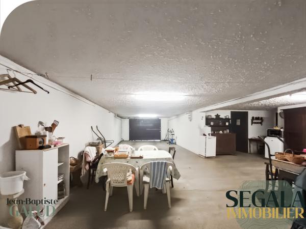 Carmaux (81400) Centre Ville - Maison familiale avec grande pièce déplafonnée