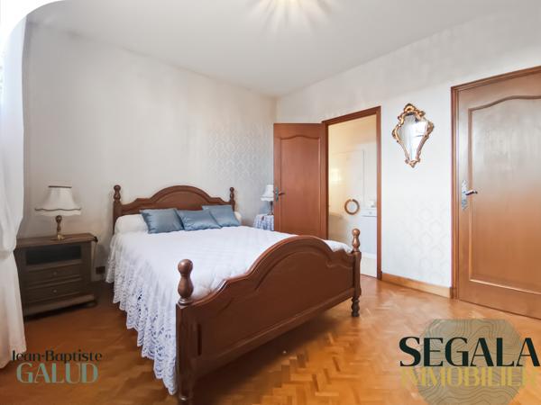 Carmaux (81400) Centre Ville - Maison familiale avec grande pièce déplafonnée