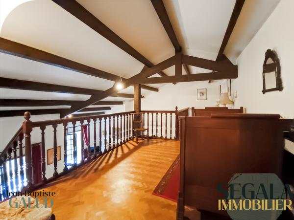 Carmaux (81400) Centre Ville - Maison familiale avec grande pièce déplafonnée