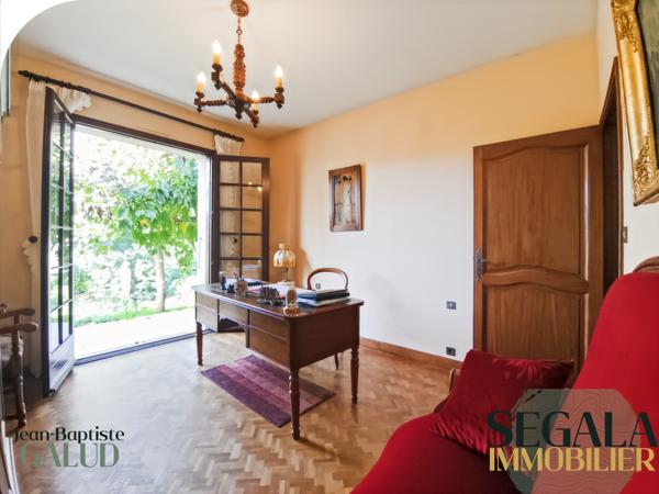 Carmaux (81400) Centre Ville - Maison familiale avec grande pièce déplafonnée