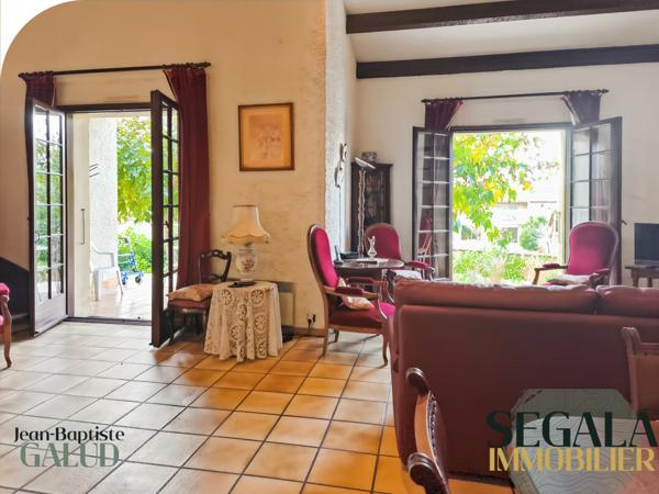 Carmaux (81400) Centre Ville - Maison familiale avec grande pièce déplafonnée