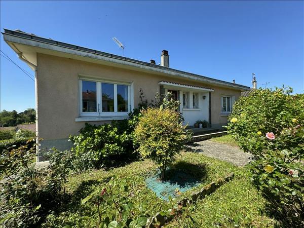 Maison à vendre |  Châlus |  7 pièces | 130 m²