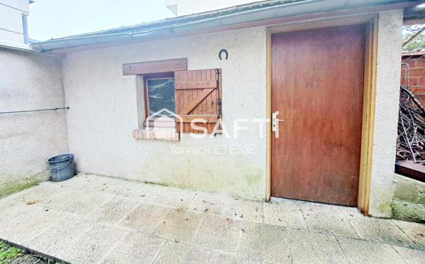 Maison individuelle sur sous-sol total, 7 chambres.