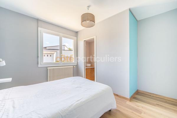 Vente
                Maison160 m² - 7 Pièces -
                    LES HERBIERS (85500)