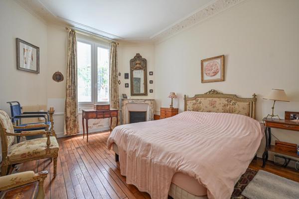 Appartement à vendre  6 pièces - 138,64 m2 PARIS - 75007