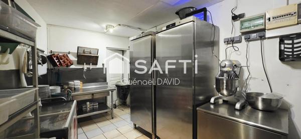 MORLAIX CENTRE - RESTAURANT CLÉ EN MAIN, EMPLACEMENT DE CHOIX, STATIONNEMENTS, MURS DISPONIBLES !