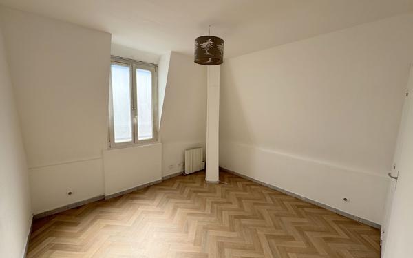 Appartement à vendre    1 pièce •  Drancy