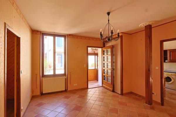 Appartement Imphy 2 pièces de 59 m2, Imphy, Paris 2h30, investissement locatif