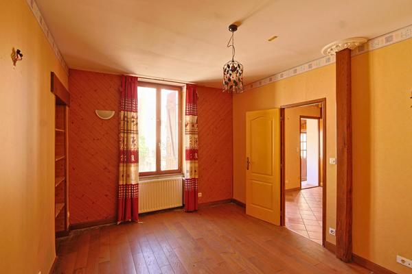 Appartement Imphy 2 pièces de 59 m2, Imphy, Paris 2h30, investissement locatif