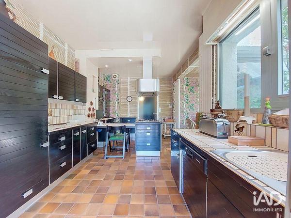 Maison à vendre 7 pièces 225 m² Villeneuve-sur-Yonne