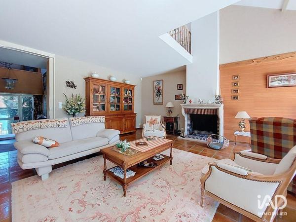 Maison à vendre 7 pièces 225 m² Villeneuve-sur-Yonne