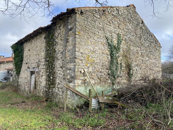 Jolie grange à rénover et terrain séparé