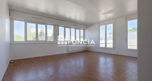 À vendre Appartement 5 pièces 93.34 m² - ÉVry-courcouronnes 91000