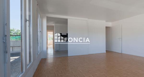 À vendre Appartement 5 pièces 93.34 m² - ÉVry-courcouronnes 91000