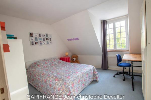 Propriete à vendre 7 pièces proche de MAYENNE (53) sur terrain de 2,3 hectares