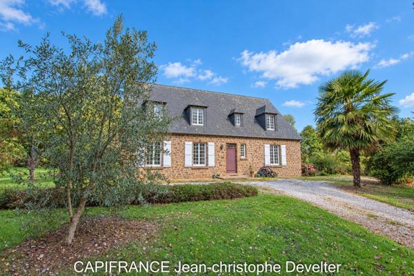 Propriete à vendre 7 pièces proche de MAYENNE (53) sur terrain de 2,3 hectares