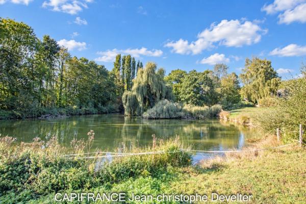 Propriete à vendre 7 pièces proche de MAYENNE (53) sur terrain de 2,3 hectares