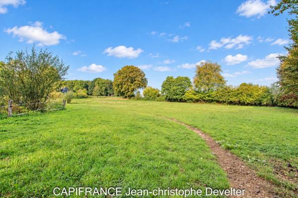 Propriete à vendre 7 pièces proche de MAYENNE (53) sur terrain de 2,3 hectares