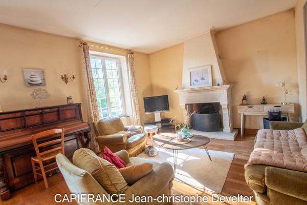 Propriete à vendre 7 pièces proche de MAYENNE (53) sur terrain de 2,3 hectares