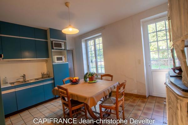 Propriete à vendre 7 pièces proche de MAYENNE (53) sur terrain de 2,3 hectares