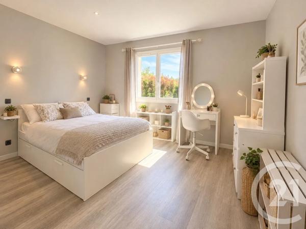 Maison à vendre  5 pièces - 147 m 2   LATRESNE  - 33