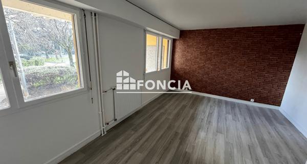 Location Studio 27.9 m² - Boissy-saint-léger 94470
