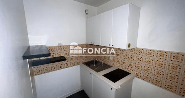 Location Studio 27.9 m² - Boissy-saint-léger 94470